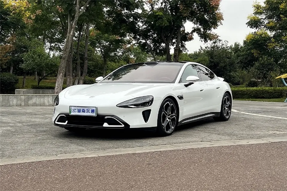 Xiaomi Cars 2024 Xiaomi SU7 750km 4WD Max Founding Edition Xiaomi Cars 2024 Xiaomi SU7 750km 4WD Max Founding Edition